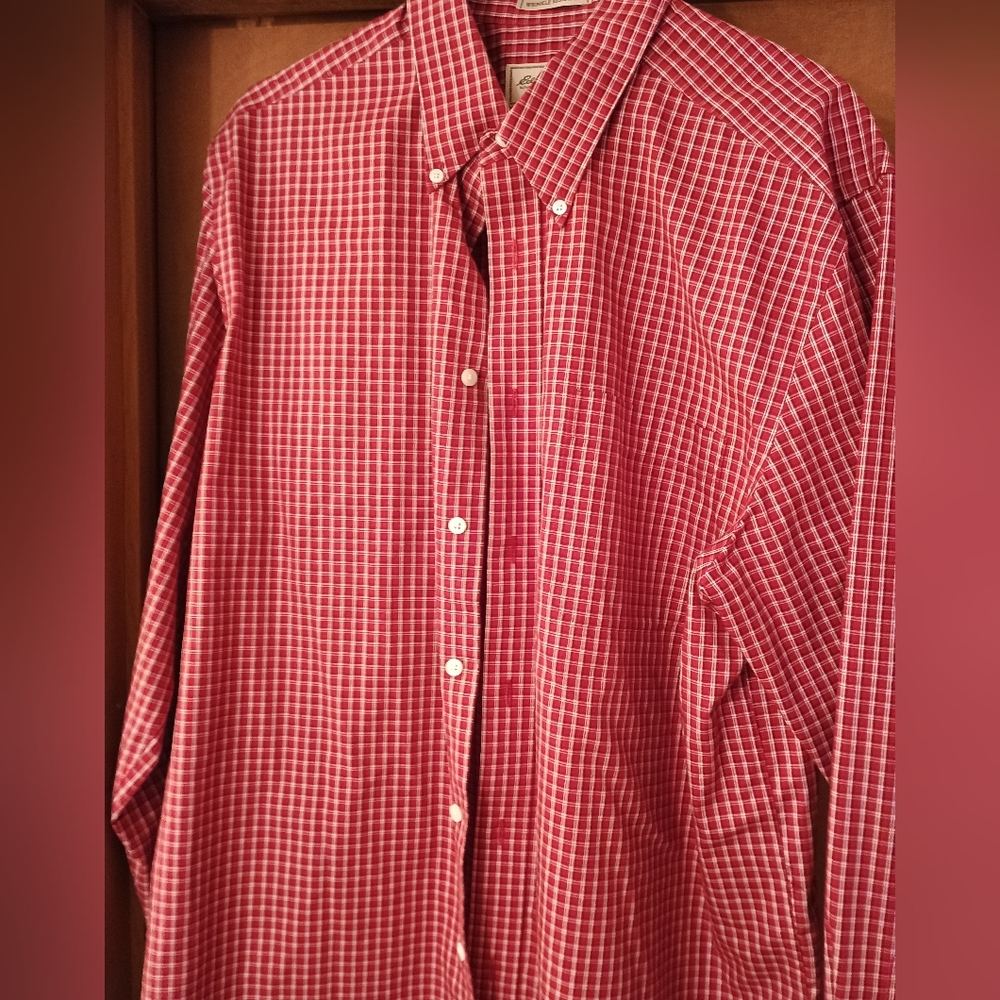 Eddie Bauer Men's Large Red Plaid Button Down Long Sleeve Cotton Woven Shirt